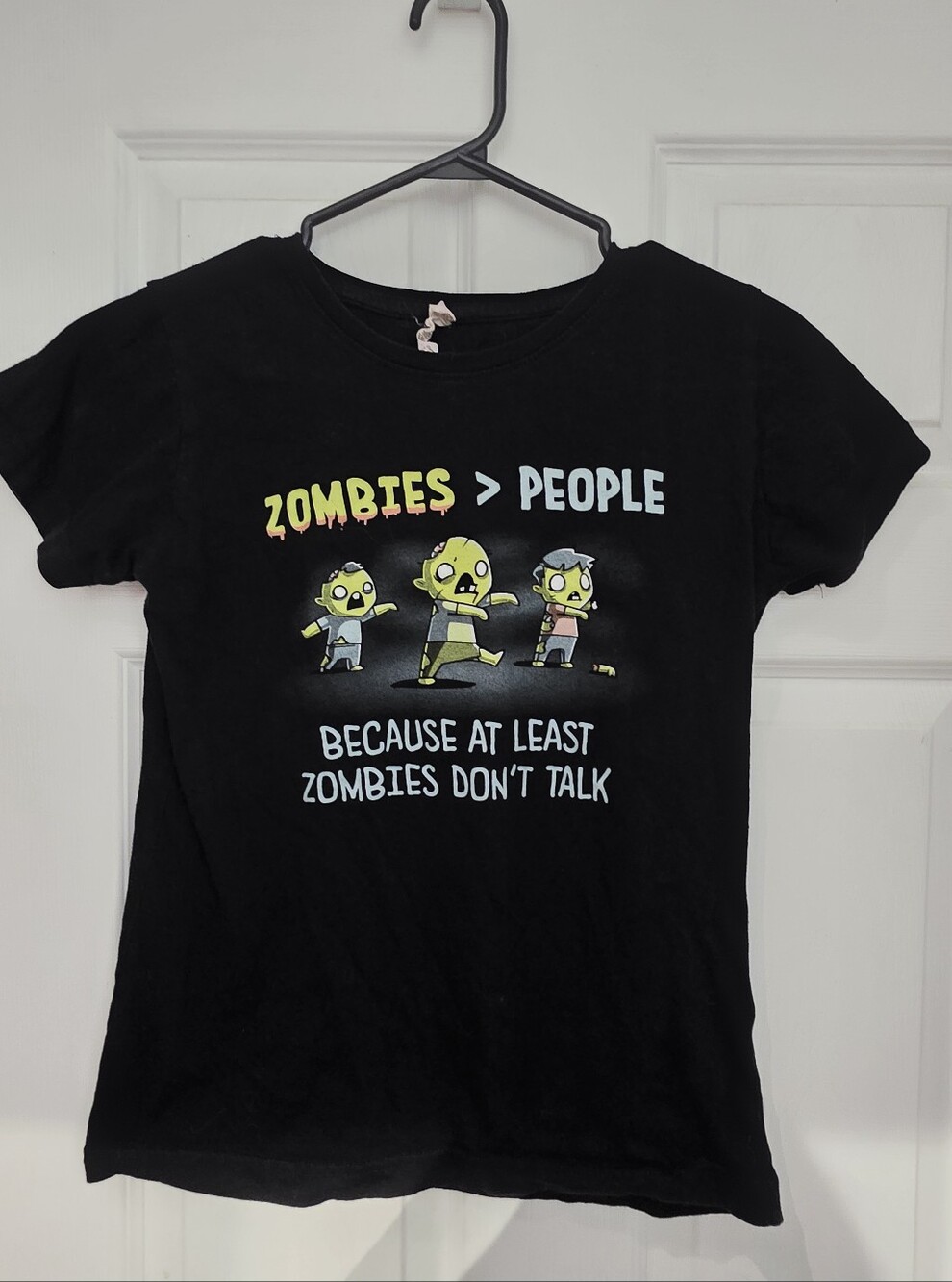 Live and Tell | "Zombies > People" Graphic Tee - Small